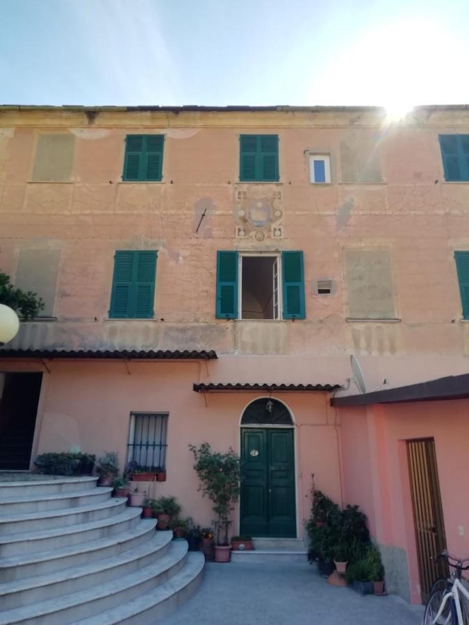 Apartamento La Dimora Del Sole Finale Ligure Exterior foto